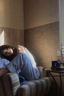 小奶瓶(产奶)沈姜晨晨爱吃萝卜
